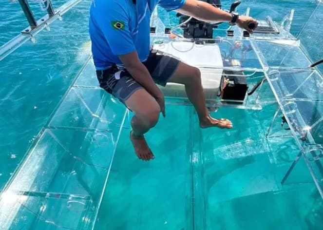 Passeio de Transparente em Noronha Lancha